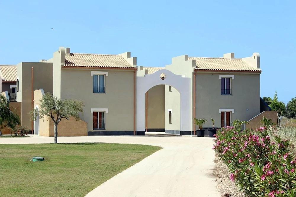 Le Residenze Archimede Aparthotel Syracuse Exterior foto