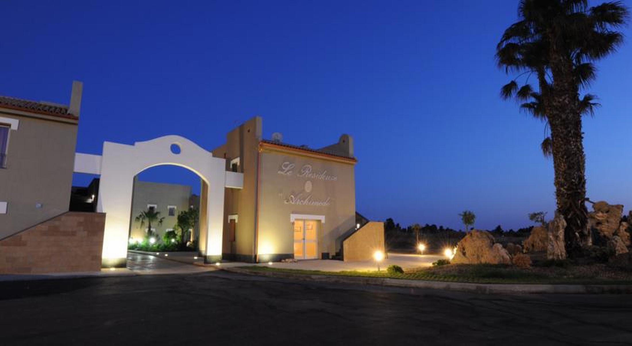 Le Residenze Archimede Aparthotel Syracuse Exterior foto